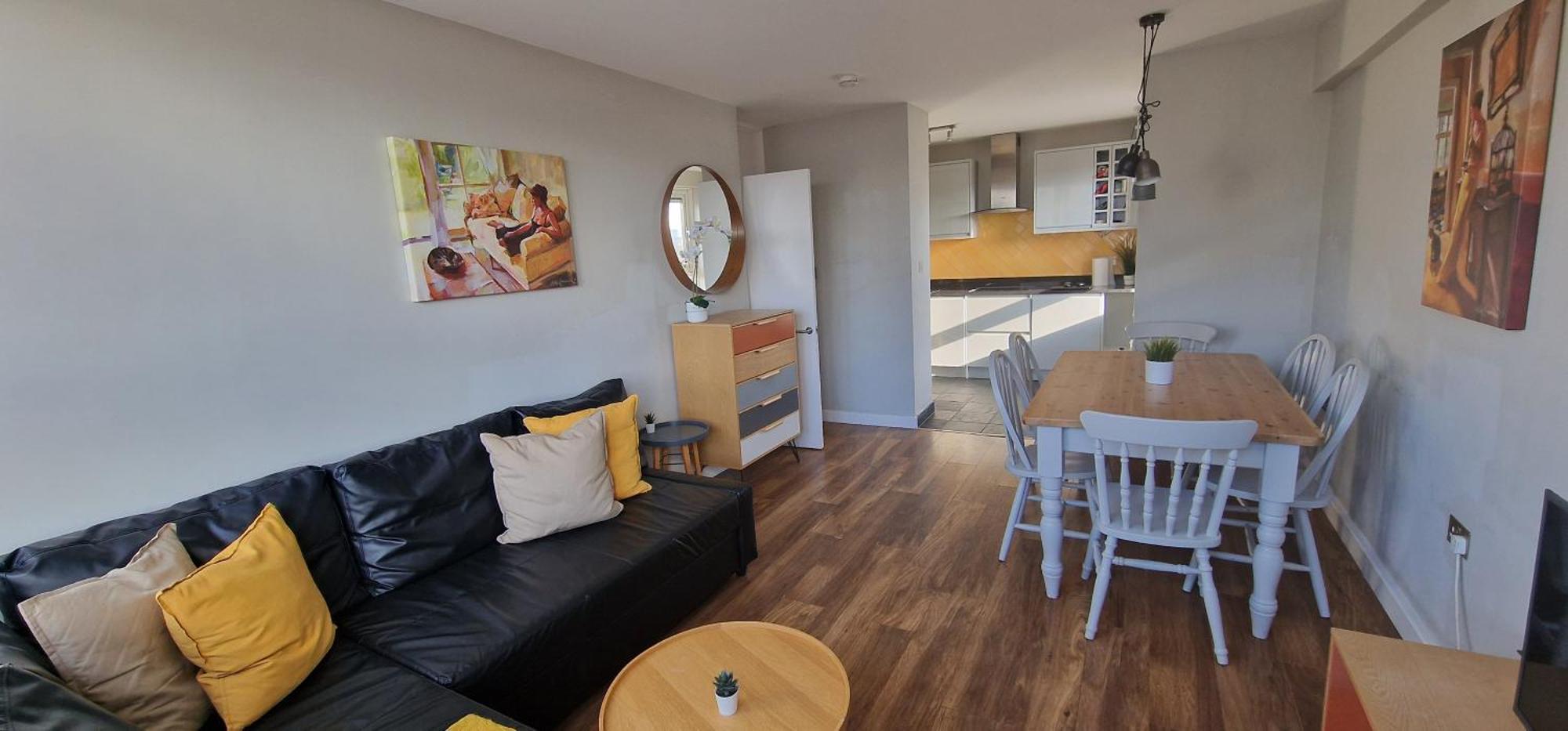 Beautiful 3-Bedroom Flat With Stunning Views Londres Exterior foto